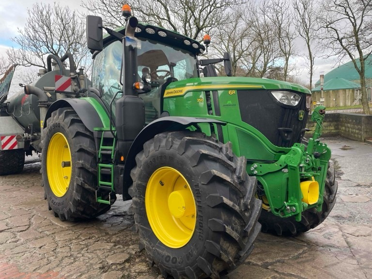 Tractor John Deere 6R 250: foto 14