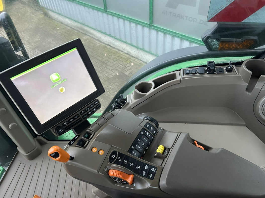 John Deere 7R 330 e23 - Tractor: foto 4 John Deere 7R 330 e23 - Tractor: foto 4