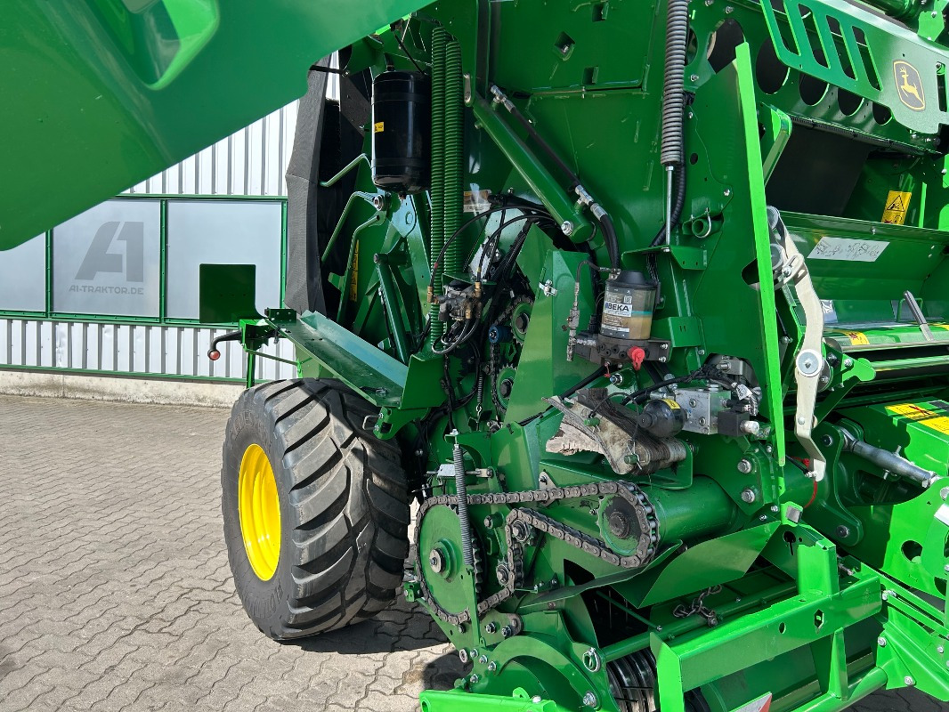John Deere V461R - Encintadora de pacas: foto 4 John Deere V461R - Encintadora de pacas: foto 4