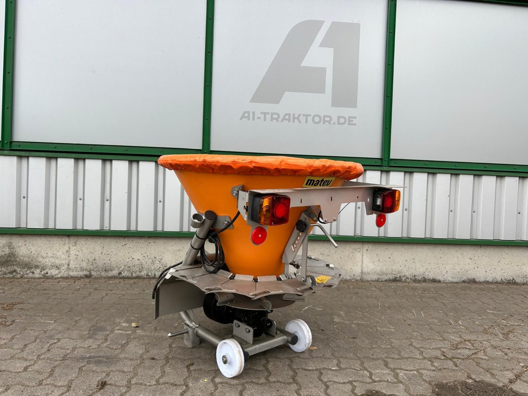 Matev SPR-H/M 125 IX - Esparcidor de sal: foto 1 Matev SPR-H/M 125 IX - Esparcidor de sal: foto 1