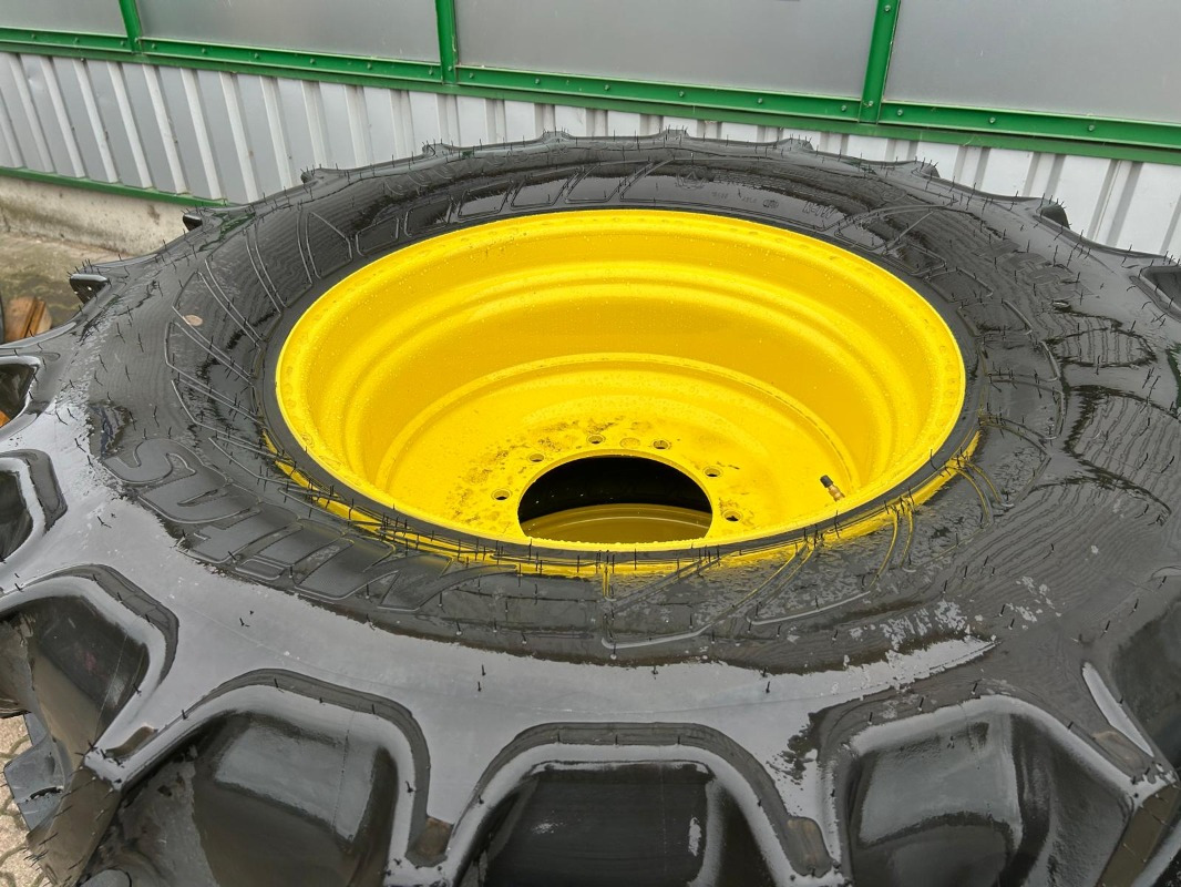 Mitas 710/70R42 600/65R30 SST Kompletträder - Neumático para Maquinaria agrícola: foto 3 Mitas 710/70R42 600/65R30 SST Kompletträder - Neumático para Maquinaria agrícola: foto 3