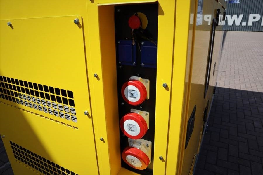 Atlas Copco QES 105 JD ST3 Valid inspection, *Guarantee! Diese - Generador industriale: foto 3 Atlas Copco QES 105 JD ST3 Valid inspection, *Guarantee! Diese - Generador industriale: foto 3
