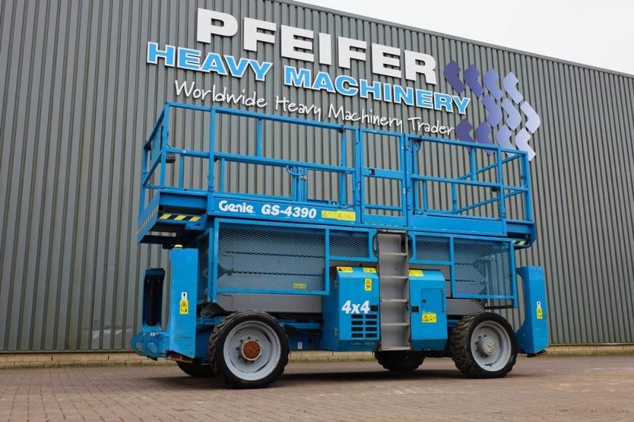 Genie GS4390 Diesel, 4x4 Drive, 15m Working Height, 680k - Plataforma de tijeras: foto 1 Genie GS4390 Diesel, 4x4 Drive, 15m Working Height, 680k - Plataforma de tijeras: foto 1