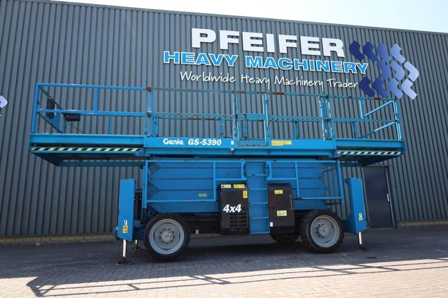 Plataforma de tijeras Genie GS5390 Diesel, 4x4 Drive, 18.15m Working Height, 6: foto 10