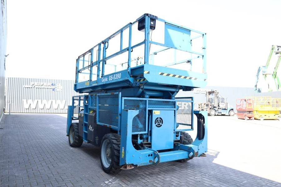 Plataforma de tijeras Genie GS5390 Diesel, 4x4 Drive, 18.15m Working Height, 6: foto 8