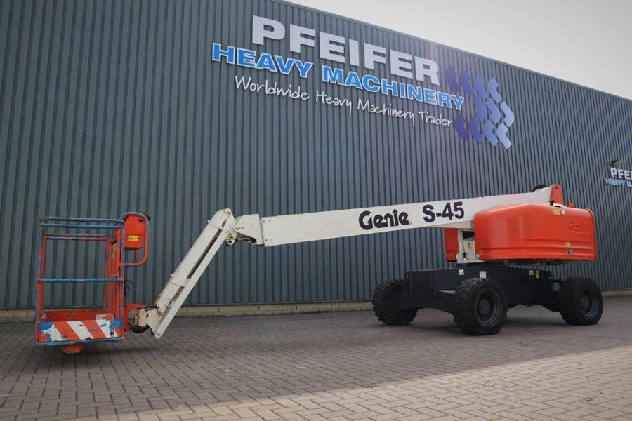 Genie S45 Valid inspection, Diesel, 4x4 Drive, 15.72 m W - Plataforma telescopica: foto 1 Genie S45 Valid inspection, Diesel, 4x4 Drive, 15.72 m W - Plataforma telescopica: foto 1