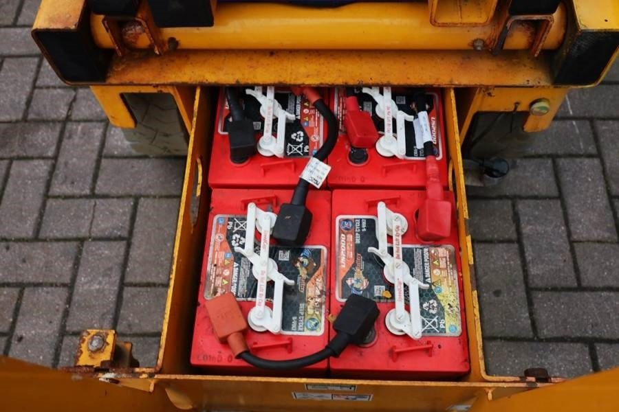 Haulotte Compact 10N As-Is, Electric, 10m Working Height, 2 - Plataforma de tijeras: foto 4 Haulotte Compact 10N As-Is, Electric, 10m Working Height, 2 - Plataforma de tijeras: foto 4