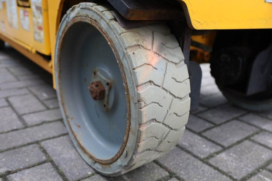 Plataforma de tijeras Haulotte Compact 10N Electric, 10m Working Height, 230kg Ca: foto 12 Plataforma de tijeras Haulotte Compact 10N Electric, 10m Working Height, 230kg Ca: foto 12