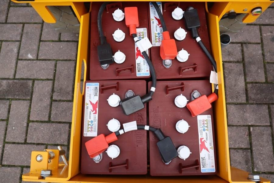 Haulotte Compact 10N Valid Inspection, *Guarantee! 10m Work - Plataforma de tijeras: foto 3 Haulotte Compact 10N Valid Inspection, *Guarantee! 10m Work - Plataforma de tijeras: foto 3