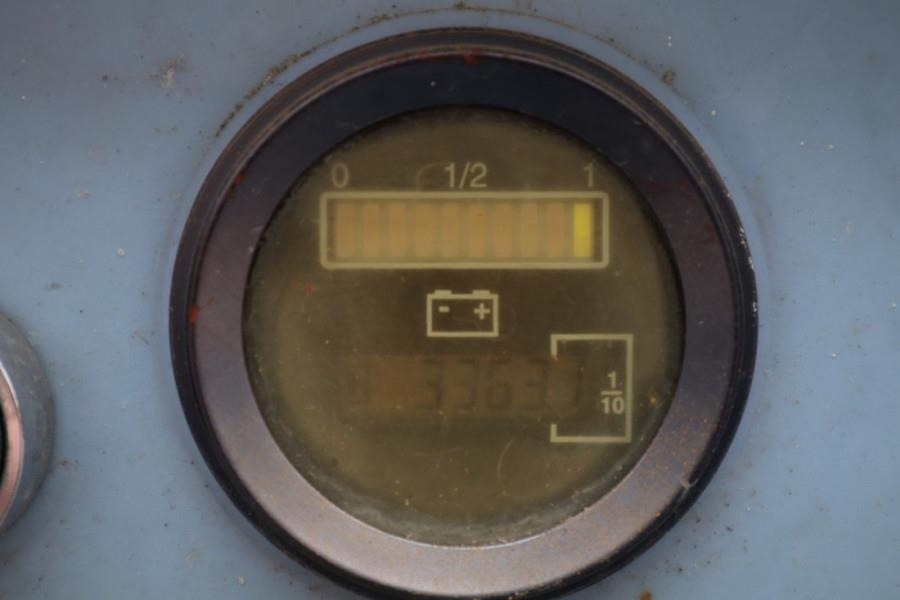 Haulotte Compact 12 RTE As-Is, Electric, 4x4 Drive, 12m Wor - Plataforma de tijeras: foto 5 Haulotte Compact 12 RTE As-Is, Electric, 4x4 Drive, 12m Wor - Plataforma de tijeras: foto 5