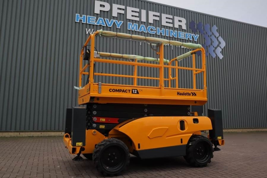 Haulotte Compact 12DX Valid Inspection, *Guarantee! Diesel, - Plataforma de tijeras: foto 1 Haulotte Compact 12DX Valid Inspection, *Guarantee! Diesel, - Plataforma de tijeras: foto 1