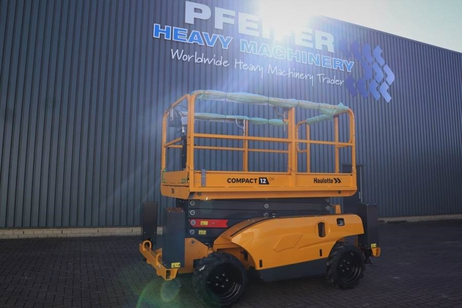Haulotte Compact 12DX Valid Inspection, *Guarantee! Diesel, - Plataforma de tijeras: foto 1 Haulotte Compact 12DX Valid Inspection, *Guarantee! Diesel, - Plataforma de tijeras: foto 1