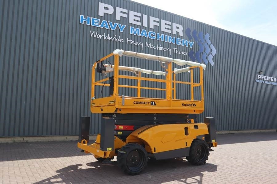 Haulotte Compact 12DX Valid Inspection, *Guarantee! Diesel, - Plataforma de tijeras: foto 1 Haulotte Compact 12DX Valid Inspection, *Guarantee! Diesel, - Plataforma de tijeras: foto 1