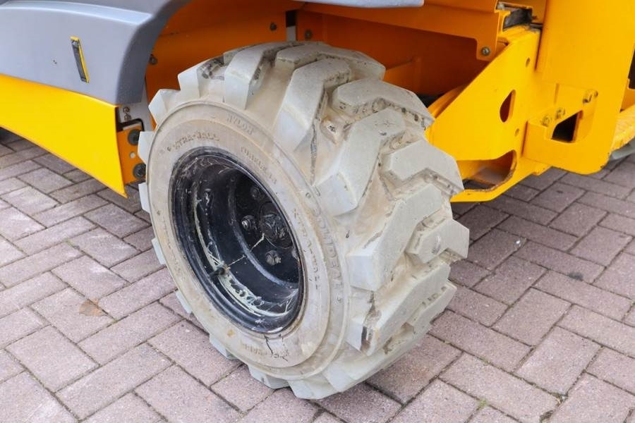 Plataforma de tijeras Haulotte Compact 12RTE Electric, 12m Working Height, 450kg: foto 12