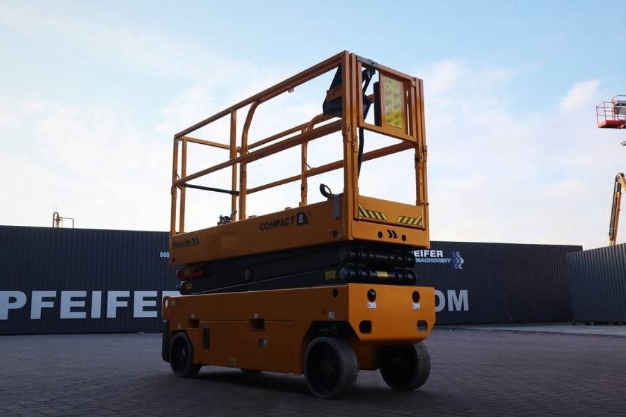 Haulotte Compact 8N Valid inspection, *Guarantee! 8m Workin - Plataforma de tijeras: foto 2 Haulotte Compact 8N Valid inspection, *Guarantee! 8m Workin - Plataforma de tijeras: foto 2