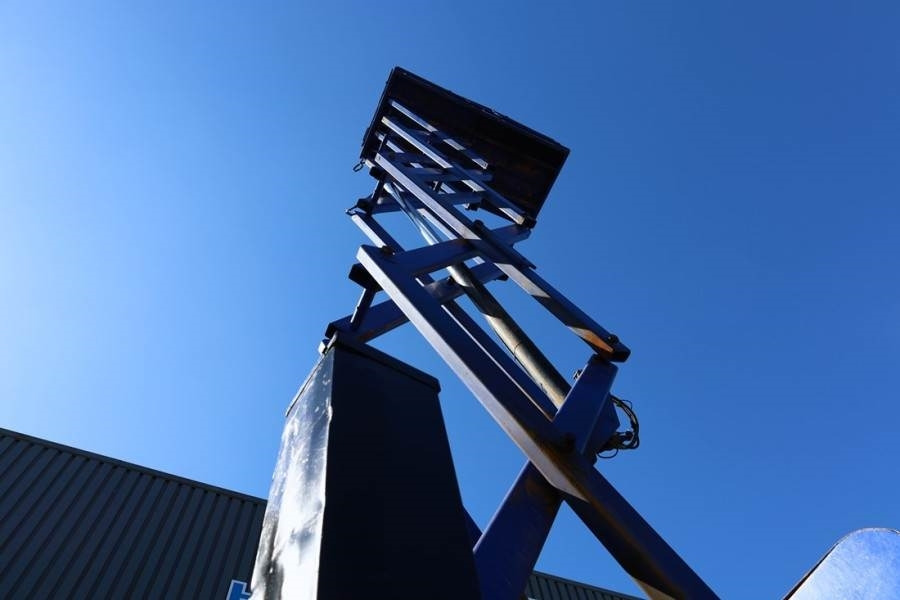 Plataforma de tijeras Haulotte H15SX Diesel, 4x4 Drive 15 Working Height, 500kg C: foto 10