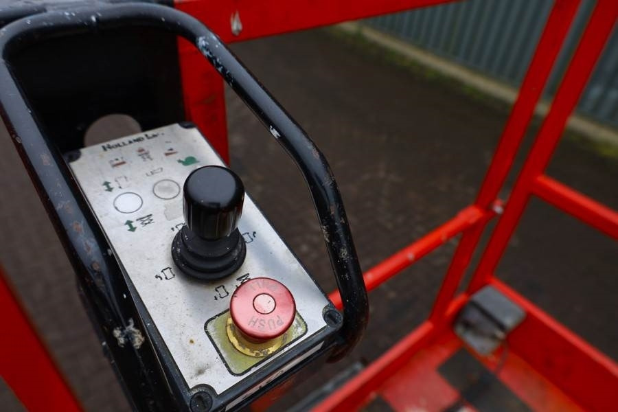 Holland Lift Ecostar HL-7814 Electric, 10m Working Height, 450k - Plataforma de tijeras: foto 4 Holland Lift Ecostar HL-7814 Electric, 10m Working Height, 450k - Plataforma de tijeras: foto 4