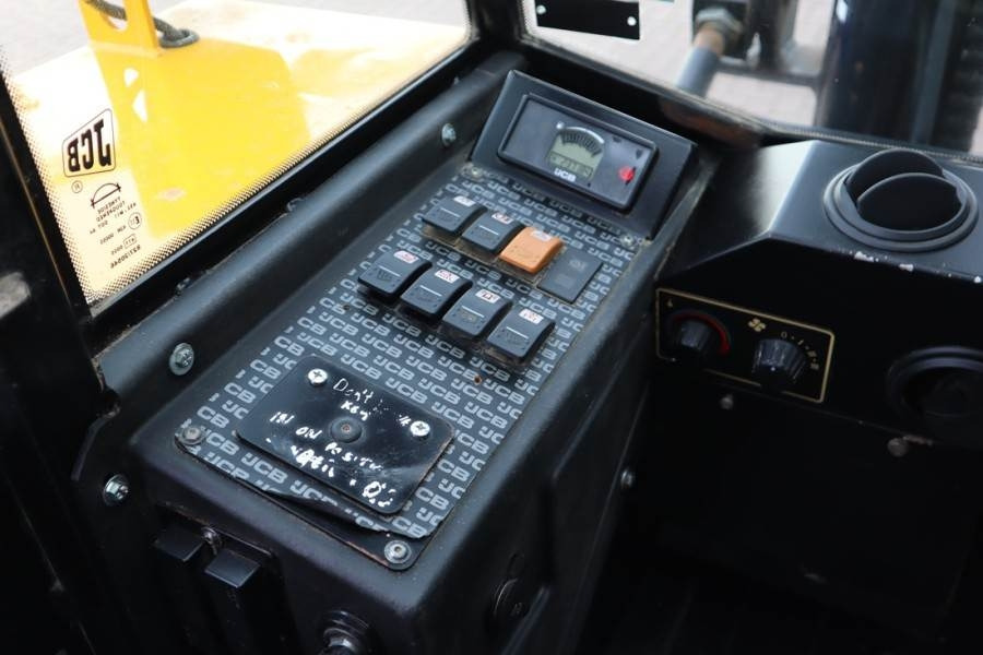 Leasing de JCB 926 Diesel, 4x4 Drive, Triplex mast, 5500mm Liftin JCB 926 Diesel, 4x4 Drive, Triplex mast, 5500mm Liftin: foto 11 Leasing de JCB 926 Diesel, 4x4 Drive, Triplex mast, 5500mm Liftin JCB 926 Diesel, 4x4 Drive, Triplex mast, 5500mm Liftin: foto 11