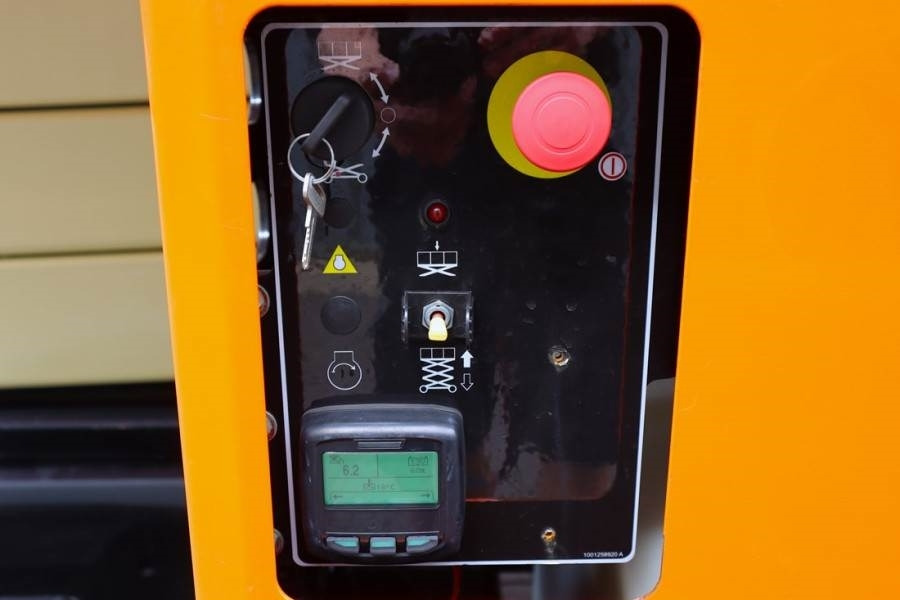 JLG ERT4069 Unused, Electric, 14.3m Working Height, 36 - Plataforma de tijeras: foto 5 JLG ERT4069 Unused, Electric, 14.3m Working Height, 36 - Plataforma de tijeras: foto 5