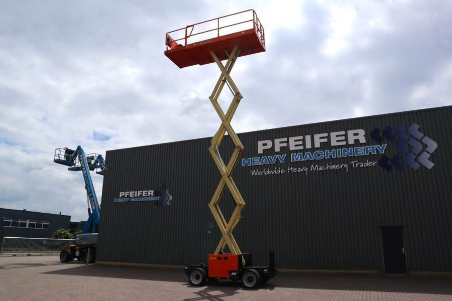 JLG RT3369 Unused, Diesel, 12m Working Height, 454kg C - Plataforma de tijeras: foto 3 JLG RT3369 Unused, Diesel, 12m Working Height, 454kg C - Plataforma de tijeras: foto 3