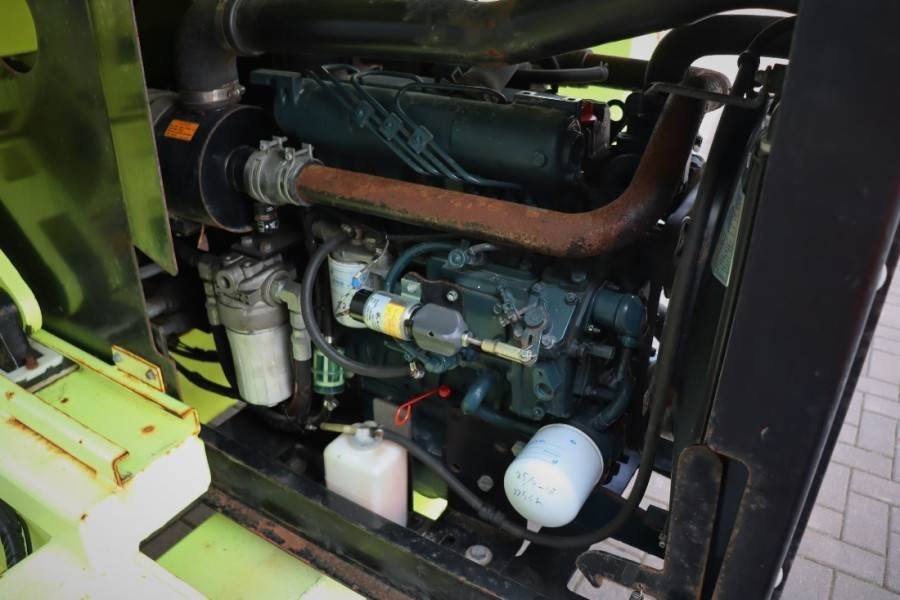 MEC 3392RT-T Diesel, 4x4 Drive, 12m Working Height, 12 - Plataforma de tijeras: foto 3 MEC 3392RT-T Diesel, 4x4 Drive, 12m Working Height, 12 - Plataforma de tijeras: foto 3