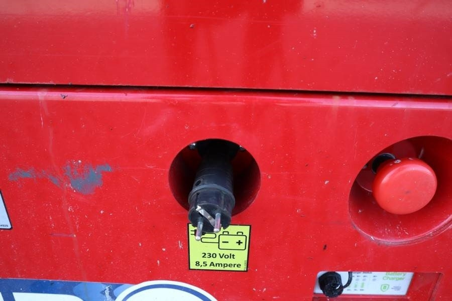 Magni ES1008E Valid inspection, *Guarantee!, Electric, 1  - Plataforma de tijeras: foto 5 Magni ES1008E Valid inspection, *Guarantee!, Electric, 1  - Plataforma de tijeras: foto 5