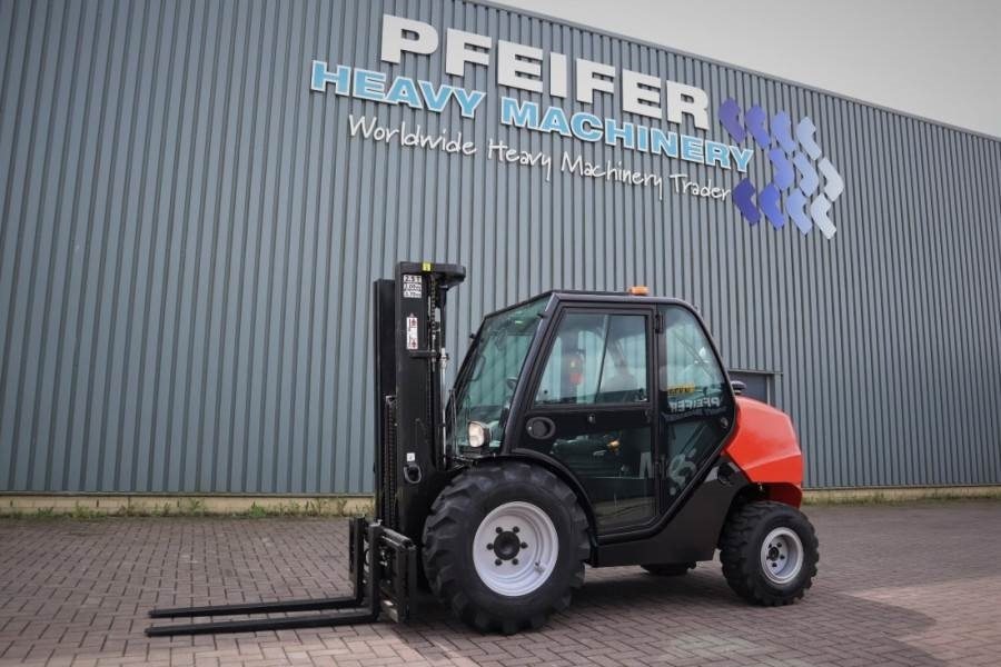 Manitou MC25-4 Valid Inspection, *Guarantee, Diesel, 4x4 D - Carretilla todo terreno: foto 1 Manitou MC25-4 Valid Inspection, *Guarantee, Diesel, 4x4 D - Carretilla todo terreno: foto 1