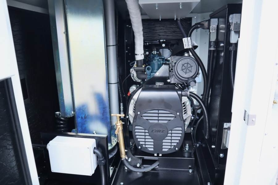 Leasing de Trime X-BOX 4x320W Valid inspection, *Guarantee! Hydr. V Trime X-BOX 4x320W Valid inspection, *Guarantee! Hydr. V: foto 15 Leasing de Trime X-BOX 4x320W Valid inspection, *Guarantee! Hydr. V Trime X-BOX 4x320W Valid inspection, *Guarantee! Hydr. V: foto 15