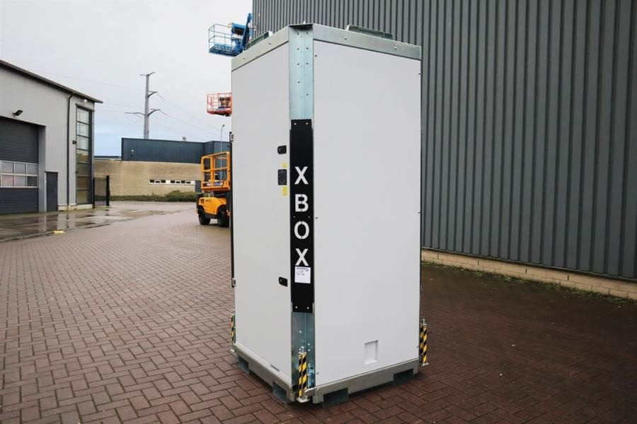 Trime X-BOX M 4x 320W Valid inspection, *Guarantee - Torre de iluminación: foto 4 Trime X-BOX M 4x 320W Valid inspection, *Guarantee - Torre de iluminación: foto 4