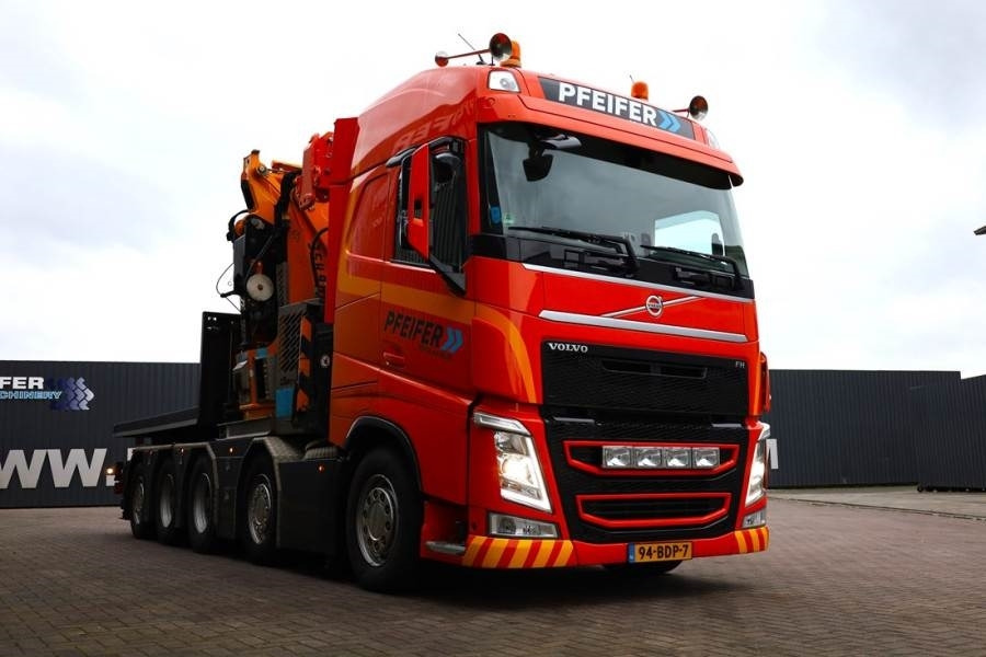 Grúa todo terreno Volvo FH12 With Cormach 135tm Crane Volvo FH12 10x4 With: foto 8