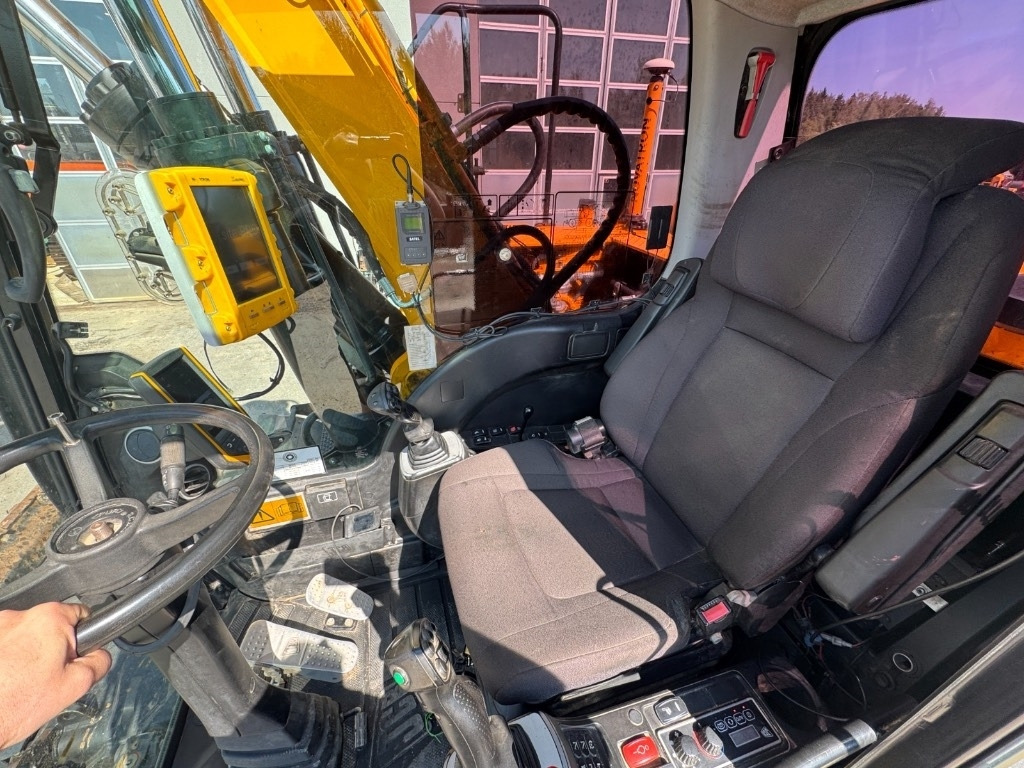 JCB 175 - Excavadora de ruedas: foto 4 JCB 175 - Excavadora de ruedas: foto 4