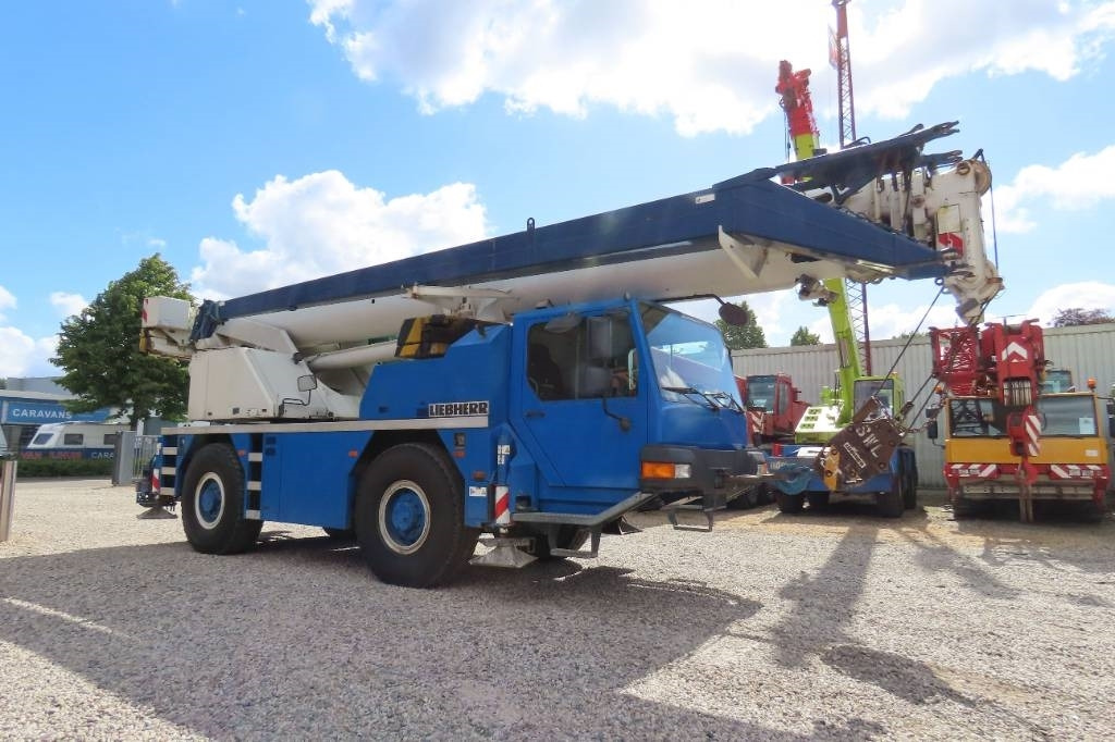 Liebherr LTM 1040-2.1 - Grúa todo terreno: foto 2 Liebherr LTM 1040-2.1 - Grúa todo terreno: foto 2