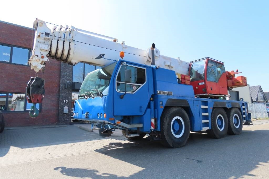 Liebherr LTM 1055-1 - Grúa todo terreno: foto 1 Liebherr LTM 1055-1 - Grúa todo terreno: foto 1