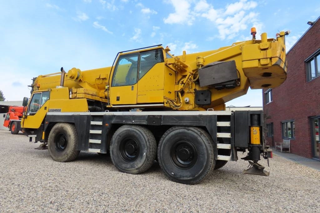 Liebherr LTM 1055-1 - Grúa todo terreno: foto 4 Liebherr LTM 1055-1 - Grúa todo terreno: foto 4