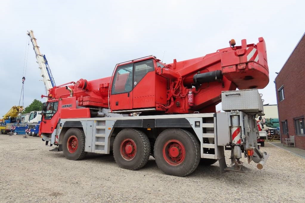 Liebherr LTM 1055-3.2 - Grúa todo terreno: foto 4 Liebherr LTM 1055-3.2 - Grúa todo terreno: foto 4