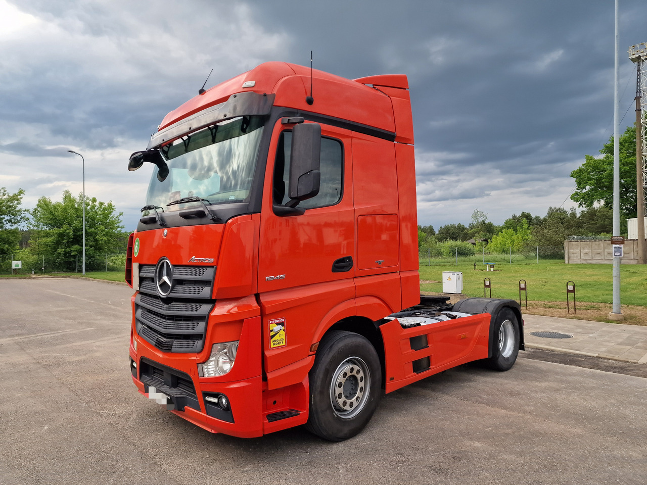 MERCEDES-BENZ Actros 1845 Retarder - Cabeza tractora: foto 1 MERCEDES-BENZ Actros 1845 Retarder - Cabeza tractora: foto 1