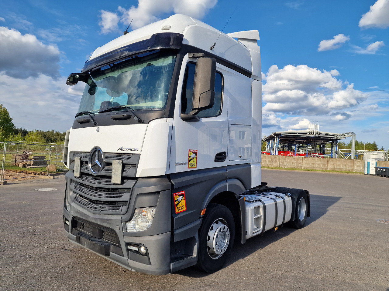 MERCEDES-BENZ Actros 1845 Retarder - Cabeza tractora: foto 1 MERCEDES-BENZ Actros 1845 Retarder - Cabeza tractora: foto 1
