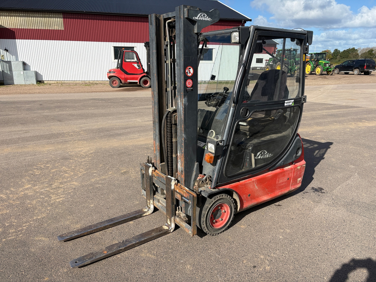 Linde E16C-01 - Equipo de manutención: foto 1 Linde E16C-01 - Equipo de manutención: foto 1
