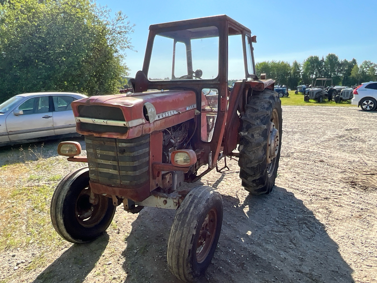 Massey Ferguson 165 - Tractor: foto 1 Massey Ferguson 165 - Tractor: foto 1