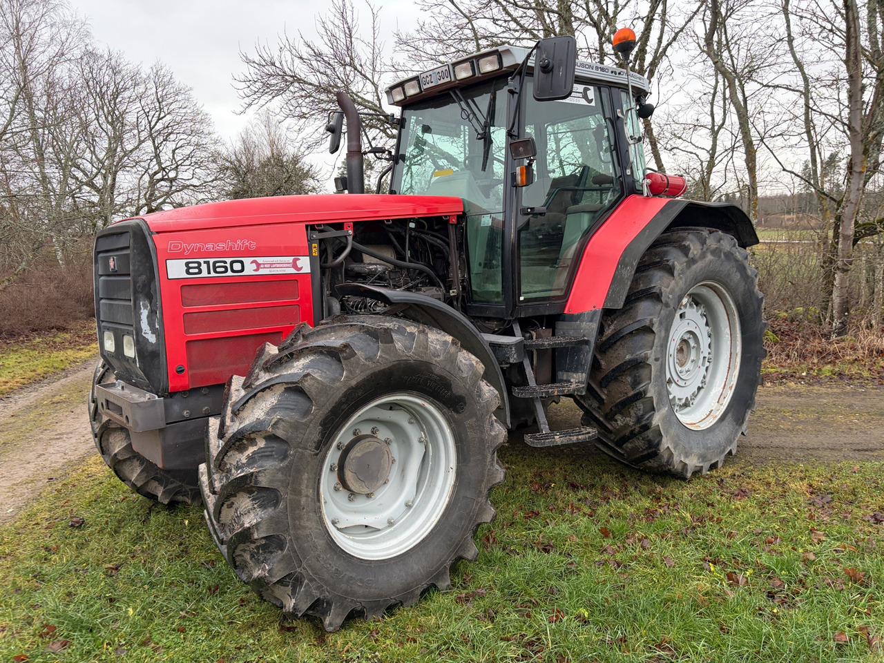 Massey Ferguson 8160 - Tractor: foto 1 Massey Ferguson 8160 - Tractor: foto 1
