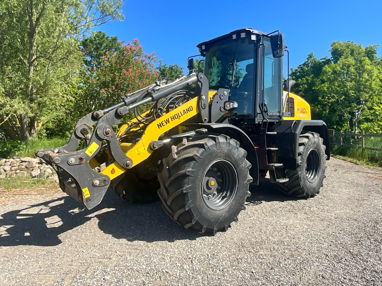 New Holland W110D - Cargadora de ruedas: foto 1 New Holland W110D - Cargadora de ruedas: foto 1
