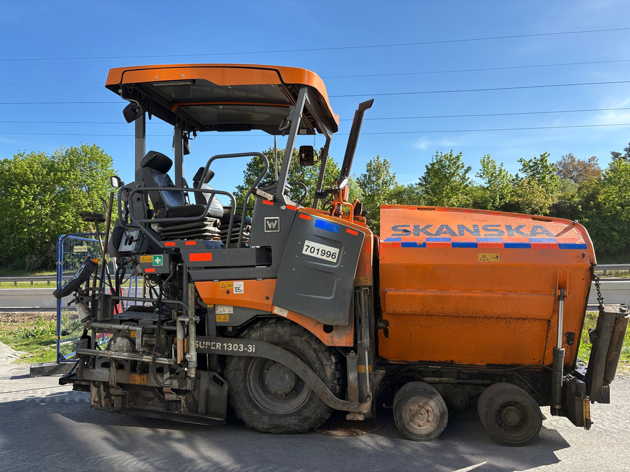 Vögele Super 1303-3i - Pavimentadora de asfalto: foto 1 Vögele Super 1303-3i - Pavimentadora de asfalto: foto 1