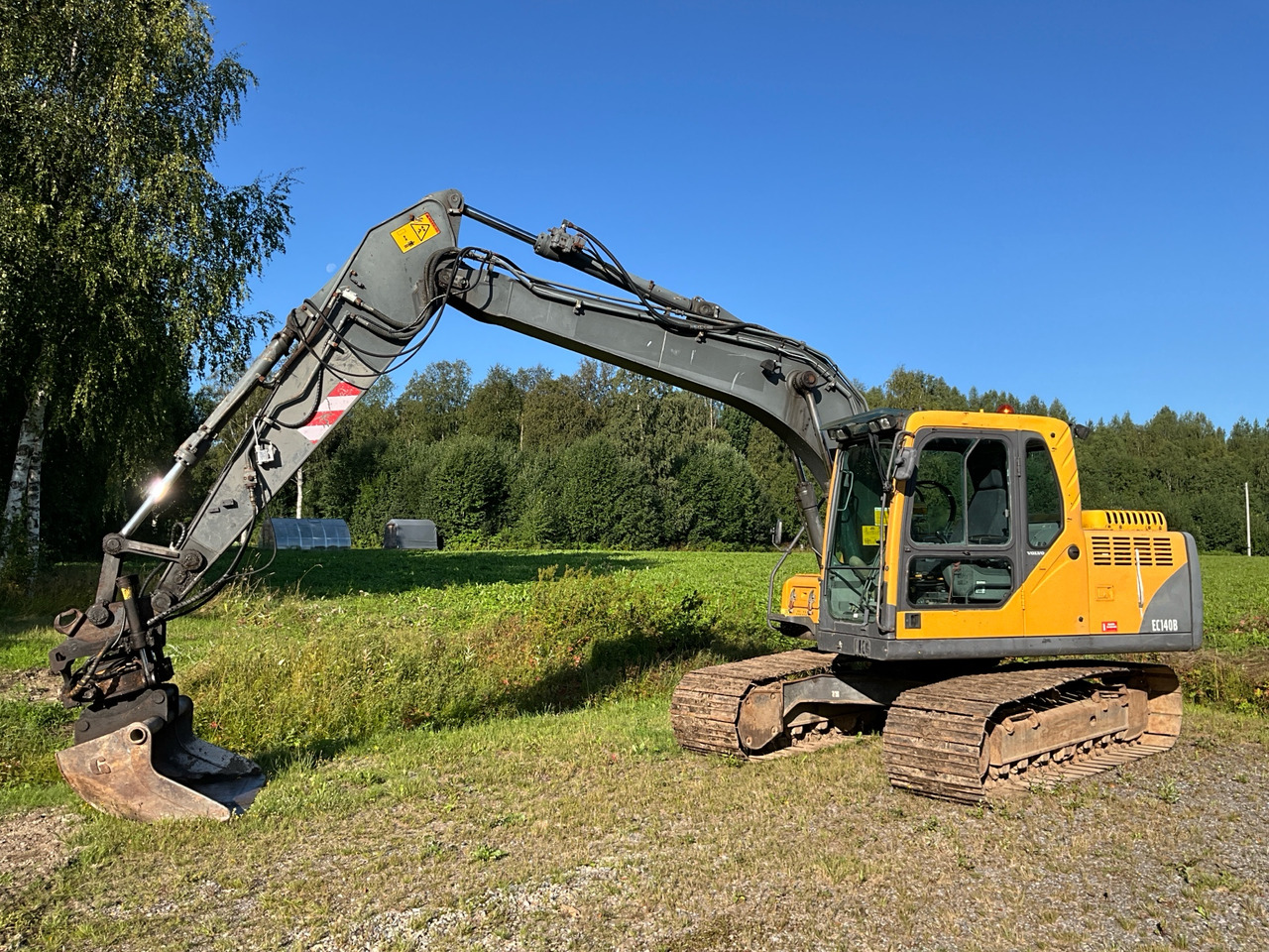 Volvo EC140BLC - Excavadora: foto 1 Volvo EC140BLC - Excavadora: foto 1