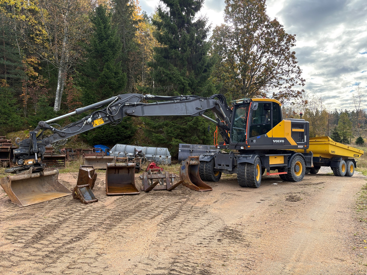 Volvo EW160E - Excavadora: foto 1 Volvo EW160E - Excavadora: foto 1