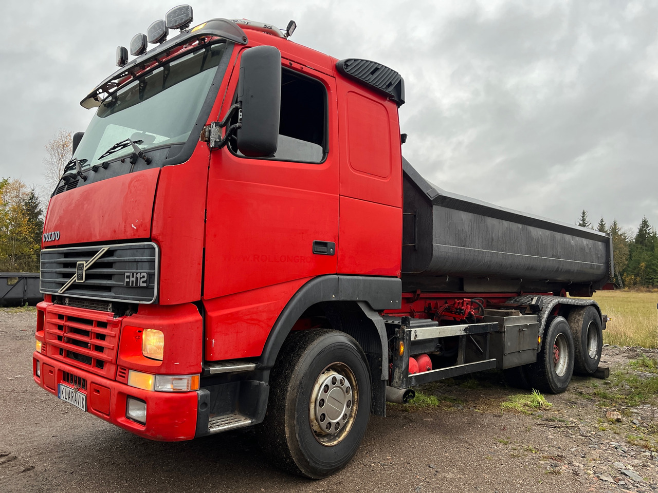 Volvo FH 6x2 - Camión multibasculante: foto 1 Volvo FH 6x2 - Camión multibasculante: foto 1