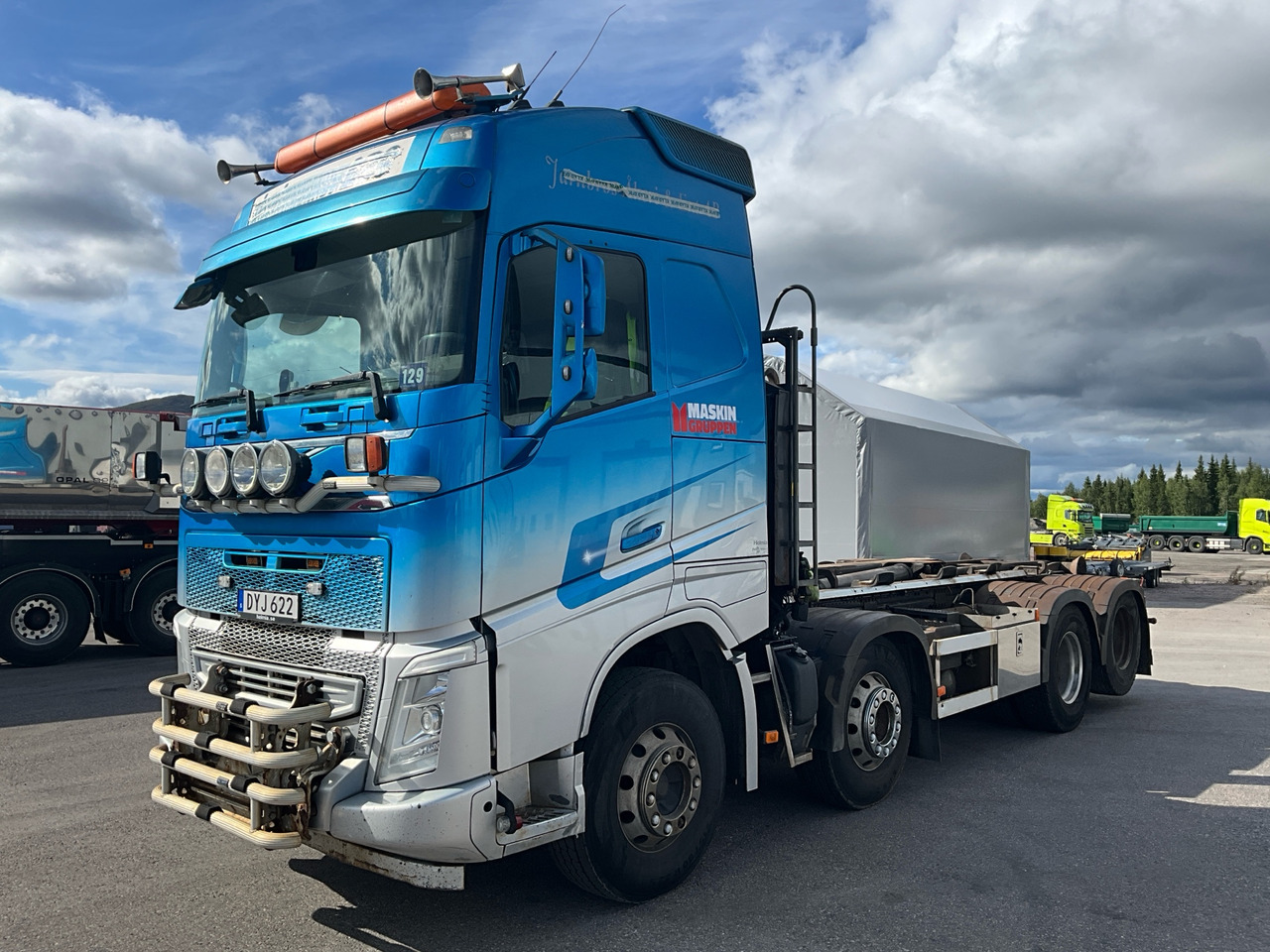 Volvo FH13 - Camión multibasculante: foto 1 Volvo FH13 - Camión multibasculante: foto 1