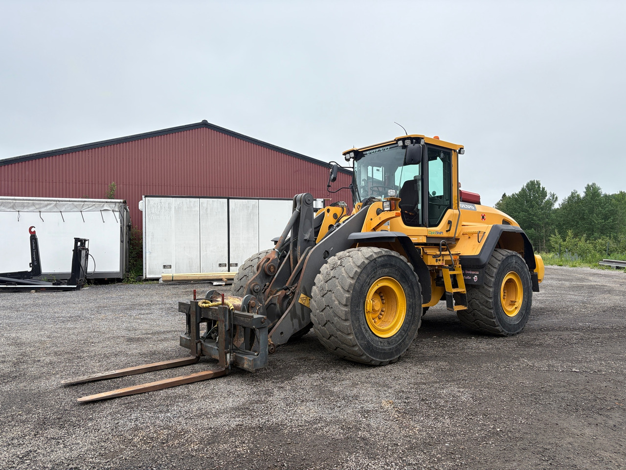 Volvo L120G - Cargadora de ruedas: foto 1 Volvo L120G - Cargadora de ruedas: foto 1