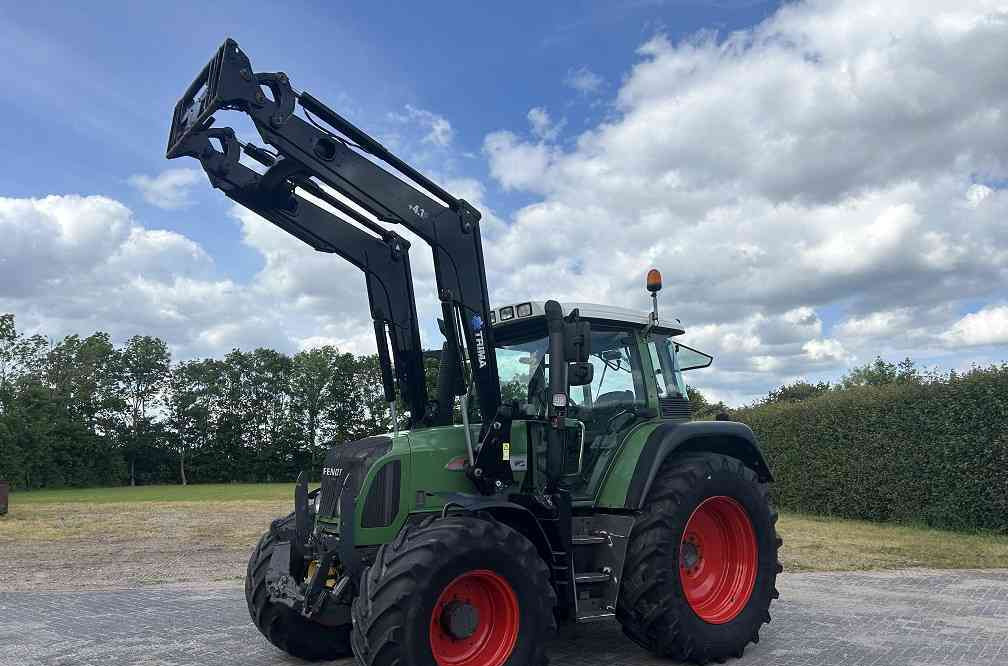 Fendt 415 vario, 2013, 7300 uur - Tractor: foto 1 Fendt 415 vario, 2013, 7300 uur - Tractor: foto 1