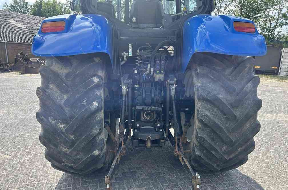 New Holland TSA 125, frontlader - Tractor: foto 3 New Holland TSA 125, frontlader - Tractor: foto 3