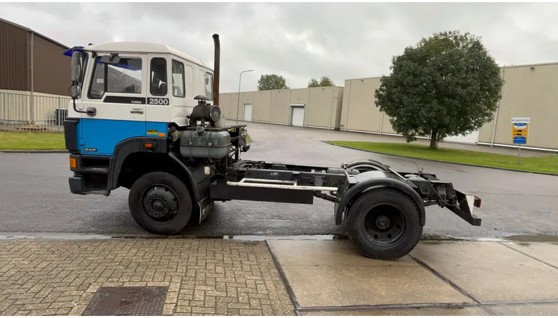 DAF 2500 Daf 2500 TI chassis - Cabeza tractora: foto 3 DAF 2500 Daf 2500 TI chassis - Cabeza tractora: foto 3